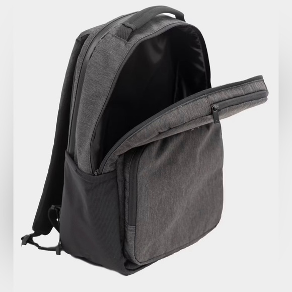 TravisMathew Steadypack Backpack NWT! Never used. MSRP $100 - Picture 4 of 6